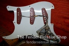 Fender Stratocaster - Reissue Strat Pickups — V000939 57 red
