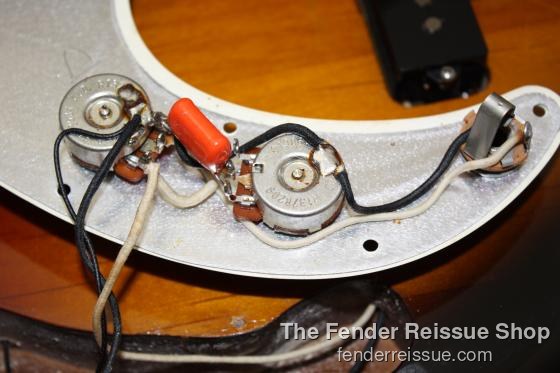 1983 Fender '62 Precision Bass. SOLD — 018 1