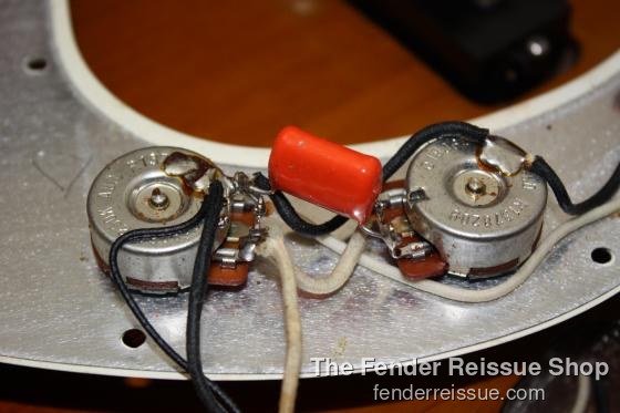 1983 Fender '62 Precision Bass. SOLD — 019 1