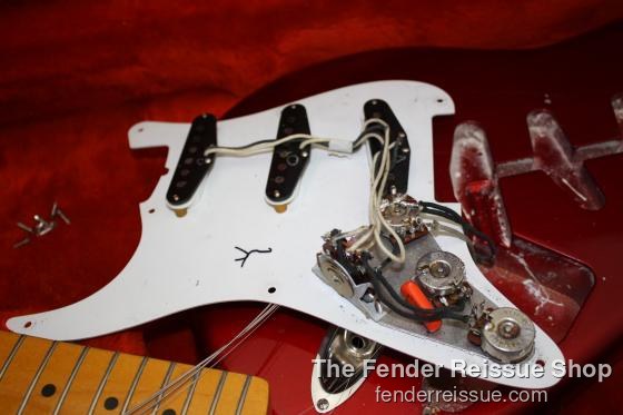 1984 Fender '57 Reissue Stratocaster - SOLD. — 022 4