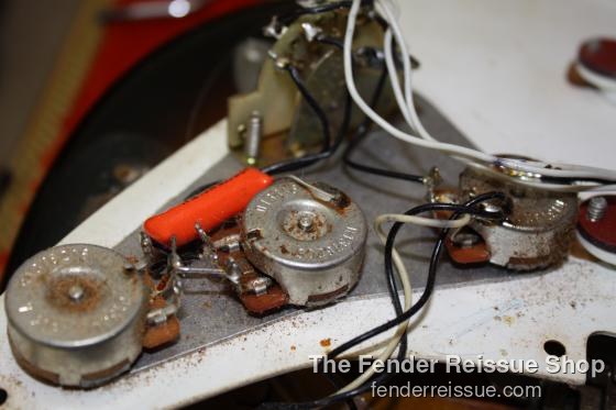 Fender 1982 American '57 Reissue Strat — 030 1