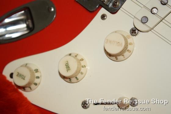 1982 Fender '57 Reissue Stratocaster — 043 3