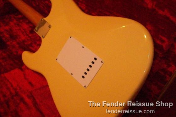 1988 Fender '62 Reissue Stratocaster - SOLD — 100 0207