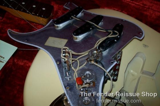 1988 Fender '62 Reissue Stratocaster - SOLD — 100 0214