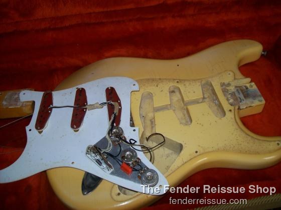 fender vintage white red bottom reissue stratocaster