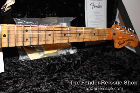 Fender Custom Shop Yngwie Malmsteen Play Loud Stratocaster SOLD. — 266