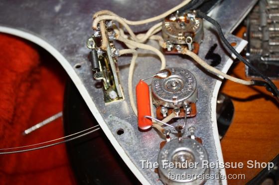 1983 Fender '62 Reissue Stratocaster - SOLD — 0