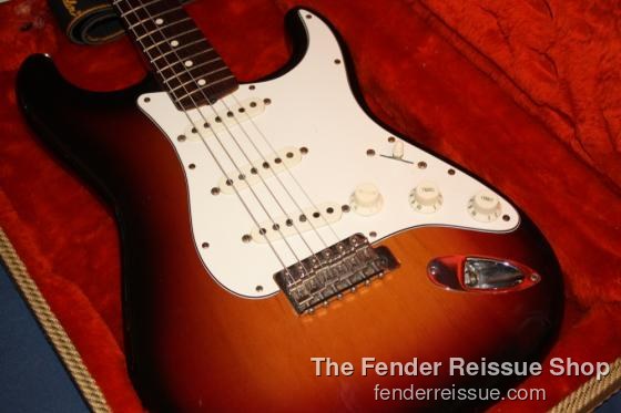 1982 Fender '62 Reissue Stratocaster. SOLD.