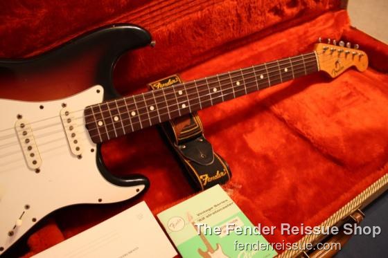 1982 Fender '62 Reissue Stratocaster. SOLD.