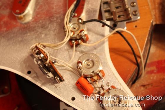 1982 Fender '62 Reissue Stratocaster. SOLD.