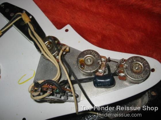 1983 Fender '57 Reissue Stratocaster — 0