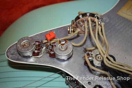 1991 Fender '62 Reissue Stratocaster. SOLD.