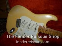 Fender 1982 vintage white reissue stratocaster