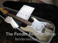 fender john mayer stratocaster shoreline gold red racing stripe